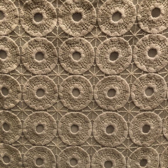 BANANA REPUBLIC Top, Lace Cream, Sleeveless. M - Picture 5 of 7